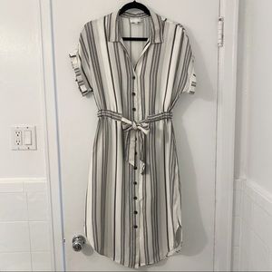 NWOT - Witchery viscose shirt dress - US 4